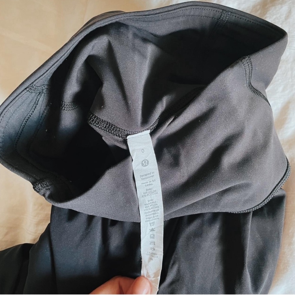 Lululemon leggings black size 0 full length